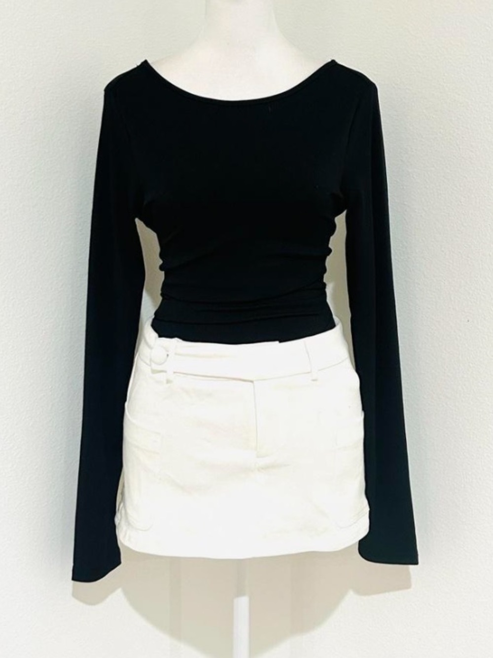 Princess Polly White mini cargo skirt !